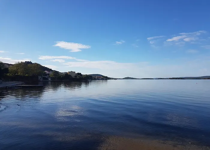 Apartman Floras Tkon