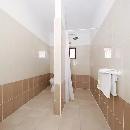 Apartament Floras Tkon